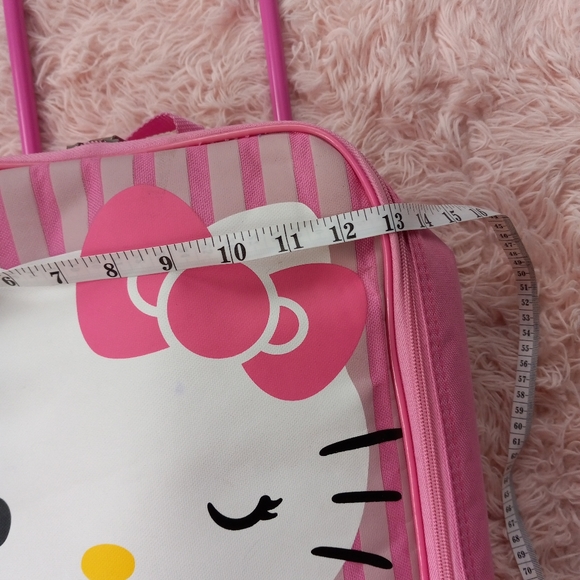 Hello kitty suitcase on wheels! Y2k kawaii AF vintage piece! EUC! - Picture 13 of 15